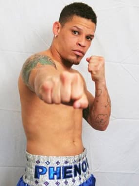 gay_boxer_wins_first_fight_since_coming_out