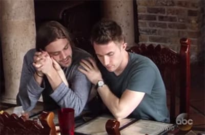 restaurant_patrons_reveal_homophobia_as_gay_couple_kiss