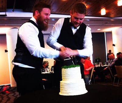 straight_men_marry_in_new_zealnd_to_win_prize