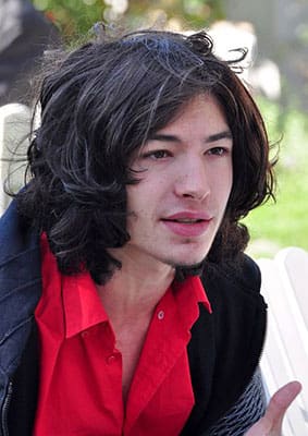 first_gay_superhero_Ezra_Miller_cast_as_the_flash