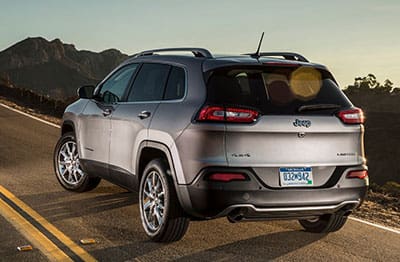 new_Jeep-Cherokee_2015_rear