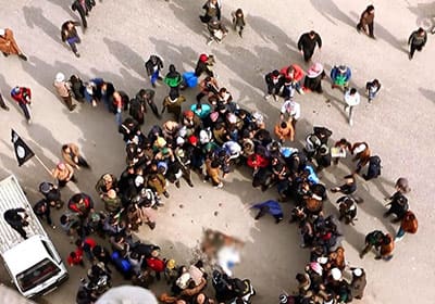 isis_stones_gay_man_survives_fall_photos_crowd