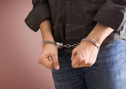HIV-positive-gay-men-charged-with-having-condomless-sex_02