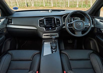 motoring-trophy-king-volvo-xc90_inside
